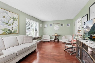 You have found your private retreat! This charming 2 story 3 - photo 3