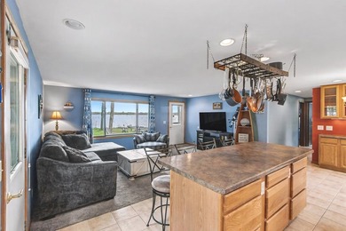 Experience the charm of lake living in this charming 3-bed - photo 10