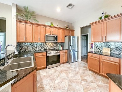 STOP SCROLLING-THIS IS THE WATERFRONT HOME EVERYONE WAITS FOR! - photo 7
