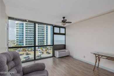Direct Oceanfront - Fully Renovated - Short-Term Rentals Allowed - photo 8