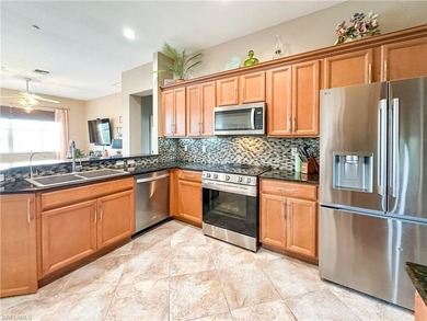 STOP SCROLLING-THIS IS THE WATERFRONT HOME EVERYONE WAITS FOR! - photo 8