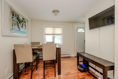 Move right into this beautifully renovated (2017) 3-bedroom - photo 12