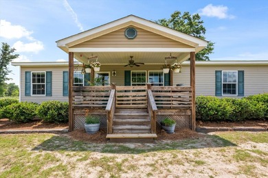 Welcome to a beautifully maintained, turn-key equestrian - photo 4