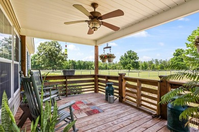 Welcome to a beautifully maintained, turn-key equestrian - photo 6