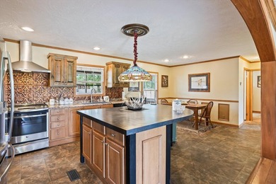 Welcome to a beautifully maintained, turn-key equestrian - photo 10