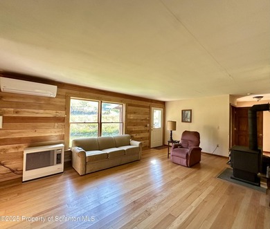 Country Living at its finest on 42 acres. Discover the perfect - photo 23