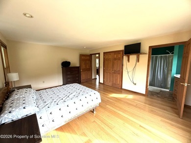 Country Living at its finest on 42 acres. Discover the perfect - photo 34