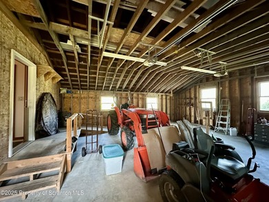 Country Living at its finest on 42 acres. Discover the perfect - photo 44