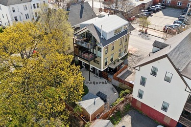 This redesigned downtown three-unit is a rare gem--where - photo 46