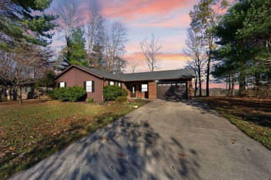 Lake Cumberland Home For Sale in Bronston Kentucky