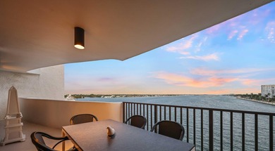 Beautifully renovated waterfront residence with unobstructed - photo 1