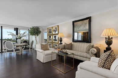 Beautifully renovated waterfront residence with unobstructed - photo 3