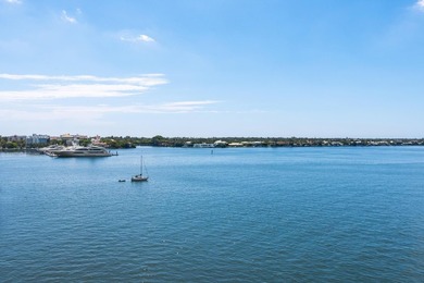 Beautifully renovated waterfront residence with unobstructed - photo 5