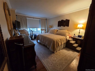 Luxury High Rise Building . Largest Deluxe One Bedroom With A - photo 5