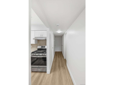 This is a first-floor apartment (not a basement apartment) - photo 7