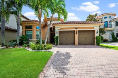 Lake Home For Sale in Delray Beach, Florida