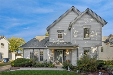 (private lake, pond, creek) Home For Sale in Waukegan Illinois