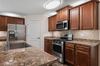 Short Sale. Short sale! BRING YOUR OFFERS! All offers will need - photo 19