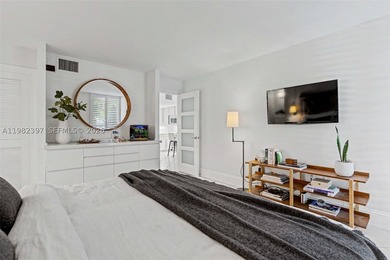 Explore a beautifully renovated first-floor condo with garage - photo 30
