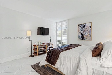 Explore a beautifully renovated first-floor condo with garage - photo 31