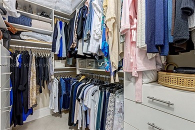 Explore a beautifully renovated first-floor condo with garage - photo 33