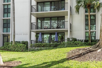 Explore a beautifully renovated first-floor condo with garage - photo 37