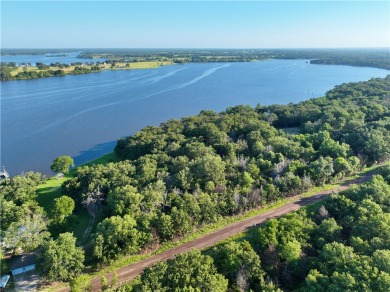 Lake Limestone Lot For Sale in Jewett Texas