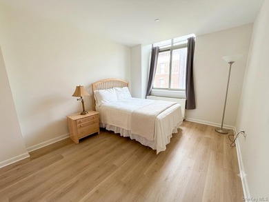 250 East 30th Street, Unit 5A | The Sycamore 2 Bedrooms | 2 Full - photo 8