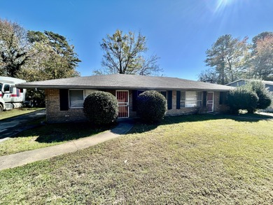 Chickamauga Lake Home Sale Pending in Chattanooga Tennessee