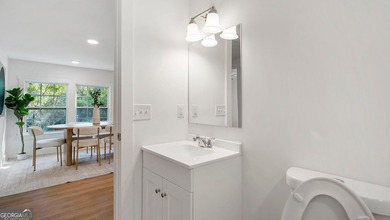 Fully Renovated 4BR/2BA Mobile Home - Move-In Ready with - photo 15