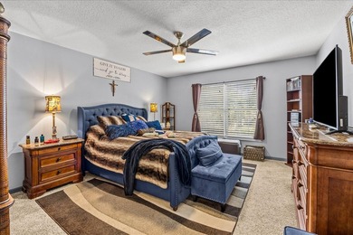 Completely renovated and move-in ready! This stunning 4BR/3BA - photo 24