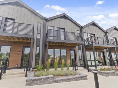 Lake Michigan - Milwaukee County Condo For Sale in Oak Creek Wisconsin