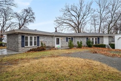 YEAR ROUND LAKE VIEW! Whether you're looking for a weekend - photo 1