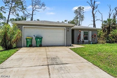 Move-in-ready four-bedroom, two-bathroom home located in Port - photo 2