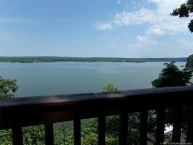 YEAR ROUND LAKE VIEW! Whether you're looking for a weekend - photo 4
