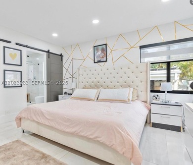 This is a SHORT SALE! Gorgeous Hollywood Lakes Home 4/3.5 w pool - photo 9