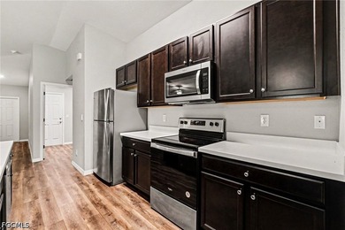 Move-in-ready four-bedroom, two-bathroom home located in Port - photo 10