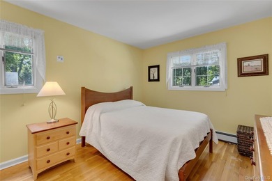 Tucked away on a quiet cul-de-sac, this beautifully maintained - photo 10