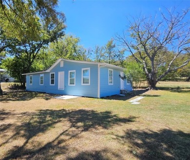 Lake Tawakoni Home For Sale in West Tawakoni Texas