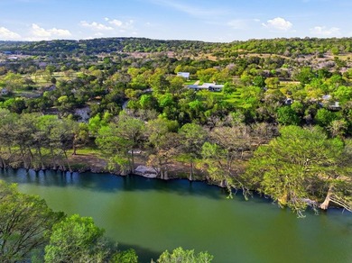 Experience the classic elegance of this hill country ranch style - photo 6