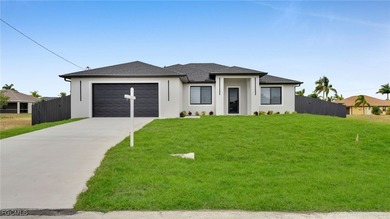 Cape Coral Lakes Area Home For Sale in Cape Coral Florida