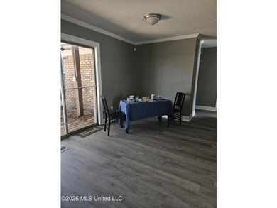 Back on market with a new roof with a 2 year warranty. Home also - photo 11