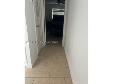1 bedroom 1 bathroom with den, corner unit with lake view - photo 20