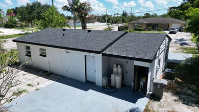 Charming 4-bedroom, 2-bath home on septic in desirable Palm - photo 4