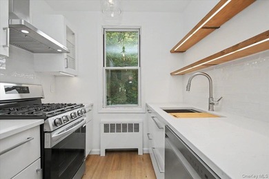 Welcome to your new home. This beautiful and totally renovated 2 - photo 11