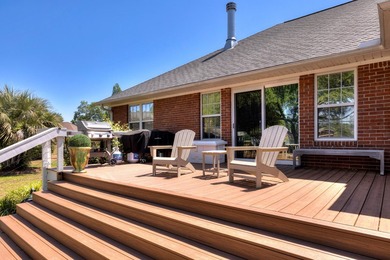 Completely remodeled wonderful 4BR, 3BA waterfront home - photo 12