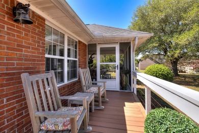 Completely remodeled wonderful 4BR, 3BA waterfront home - photo 14