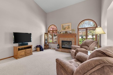 Welcome home to this beautifully maintained property offering - photo 15