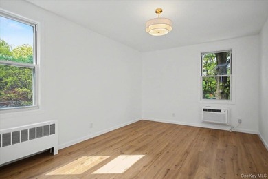 Welcome to your new home. This beautiful and totally renovated 2 - photo 21