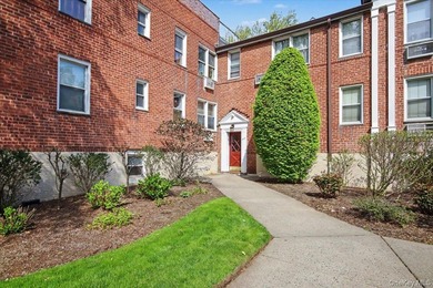 Welcome to your new home. This beautiful and totally renovated 2 - photo 23